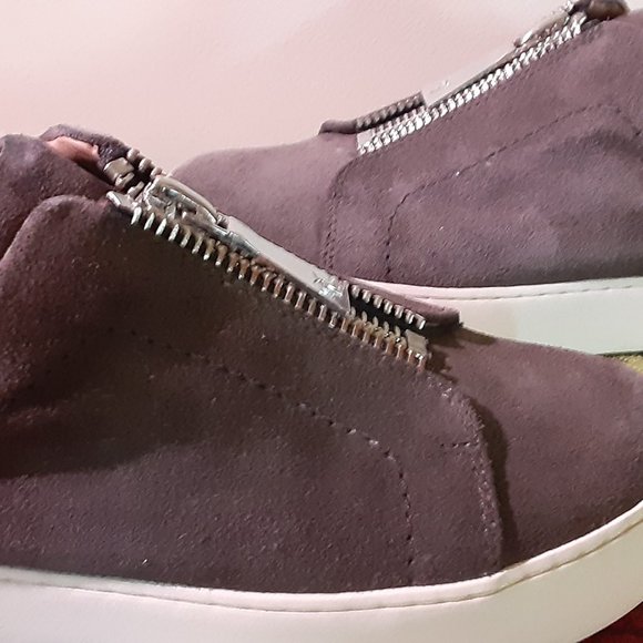 Frye Women's Lena Zip Low Sneaker - Size 8 - Picture 4 of 9